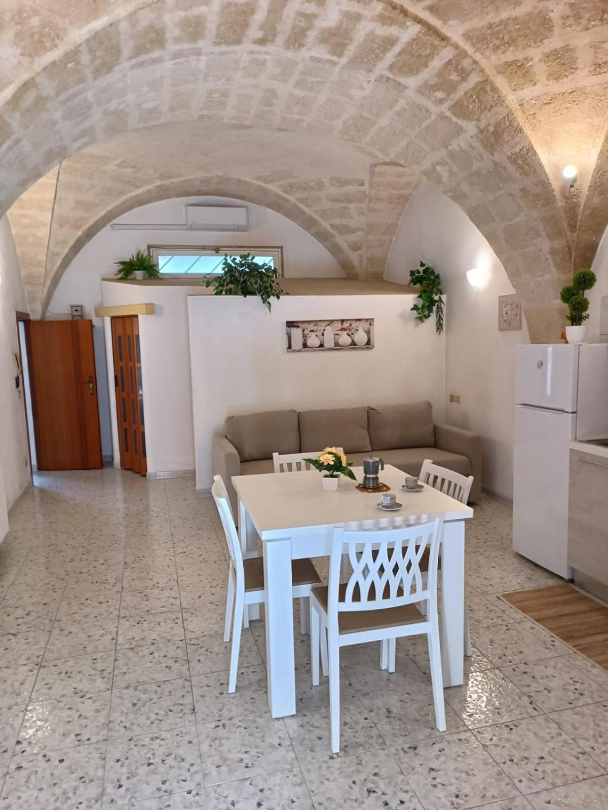 Casa Vacanze Teichos Grottaglie Ngoại thất bức ảnh